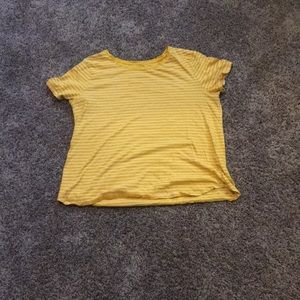 White and yellow striped t- shirt